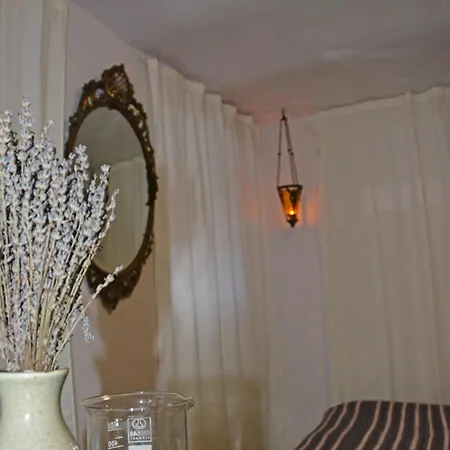Kaboom Showroom & Guest house Istanbul
